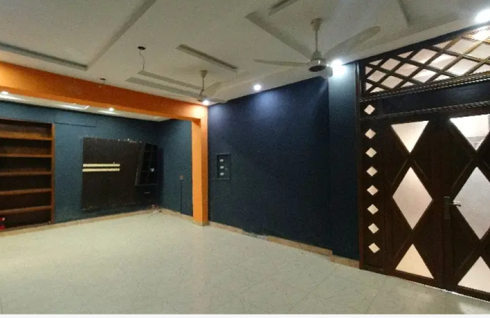 buy-prime-location-22-marla-house-at-highly-affordable-price-big-2