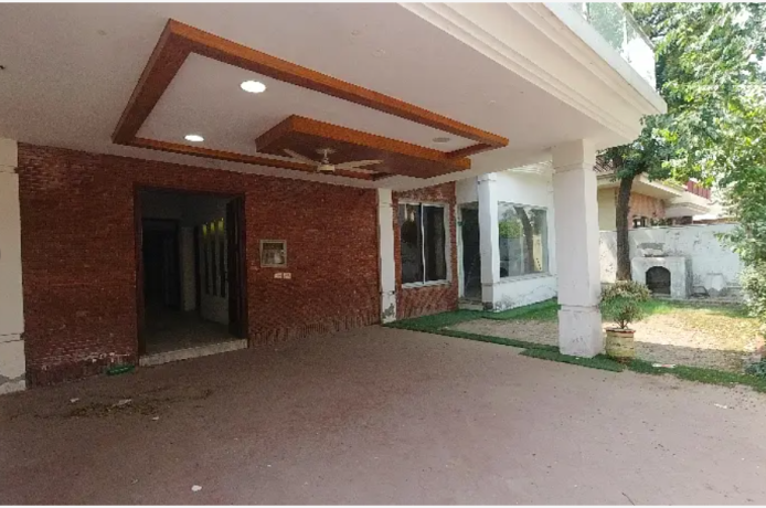 buy-prime-location-22-marla-house-at-highly-affordable-price-big-1