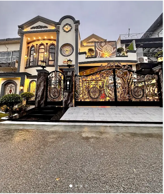 10 Marla Designer House