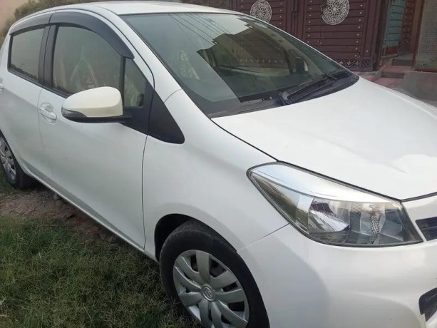 toyota-vitz-201215-toyota-vitz-vitz-car-for-sale-big-1