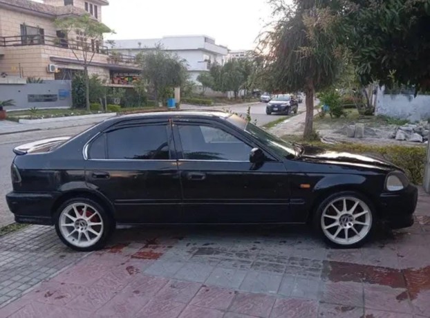 honda-civic-prosmetic-car-sale-in-rawalpindi-big-4