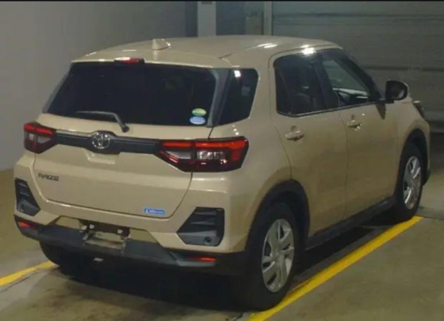 toyota-raize-xs-big-1