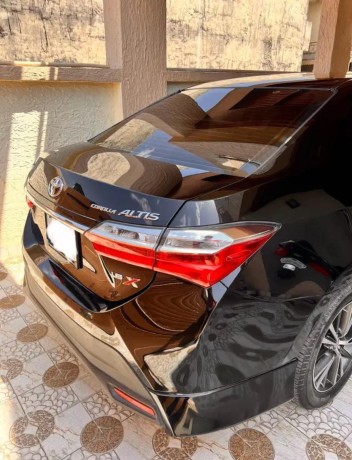 toyota-corolla-grande-x-big-3