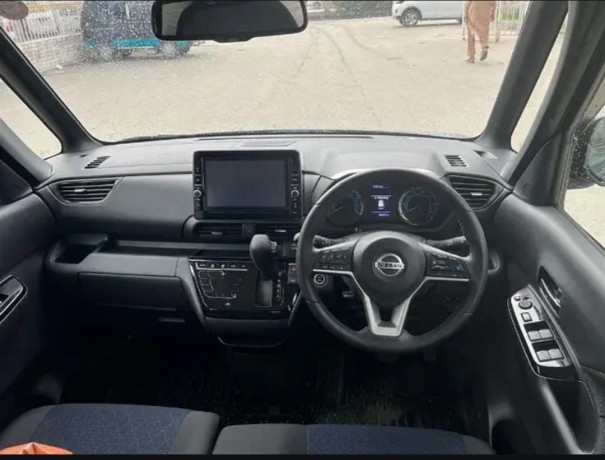 nissan-roox-car-for-sale-in-islamabad-big-3