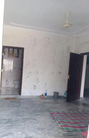2-bedroom-flat-available-for-sale-big-1