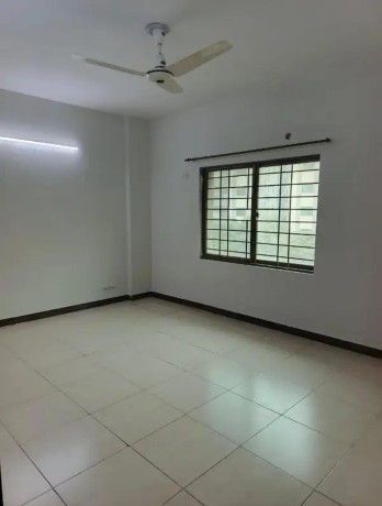 10-marla-appartment-for-sale-in-askari-11-sector-b-appartment-for-sale-in-lahore-big-3