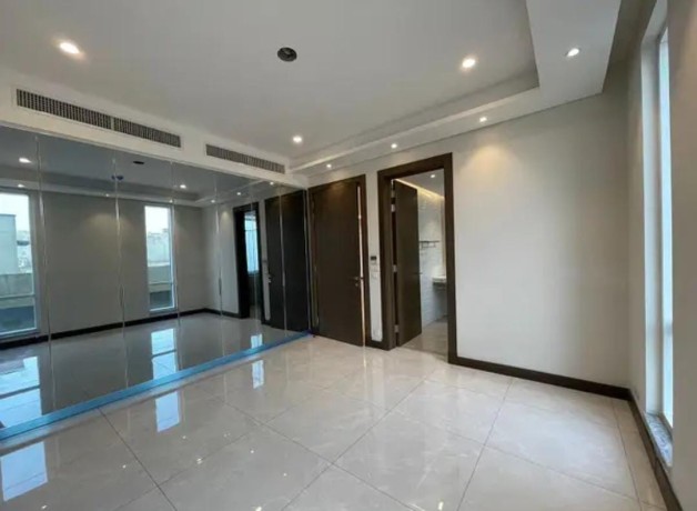 1-bed-beautiful-appartment-appartment-for-sale-in-gullberg-lahore-big-4