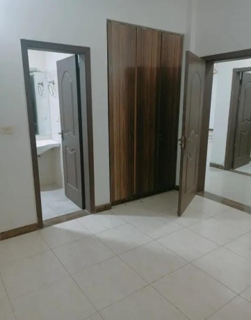 10-marla-flat-for-sale-in-askari-appartment-for-sale-in-lahore-big-3