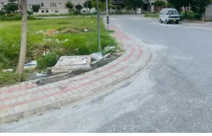 10-marla-plot-for-sale-plot-for-sale-in-islamabad-big-0