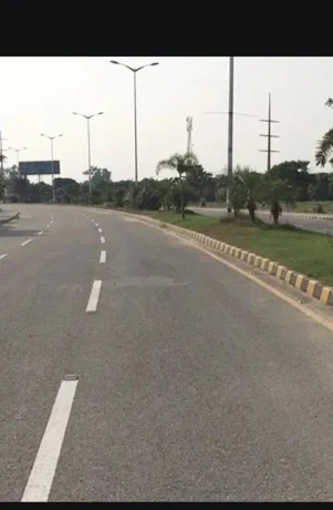5 Marla plot for sale in C block-plot for sale in lahore