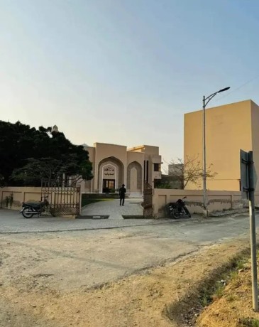120-yard-open-plot-plot-for-sale-in-karachi-big-1