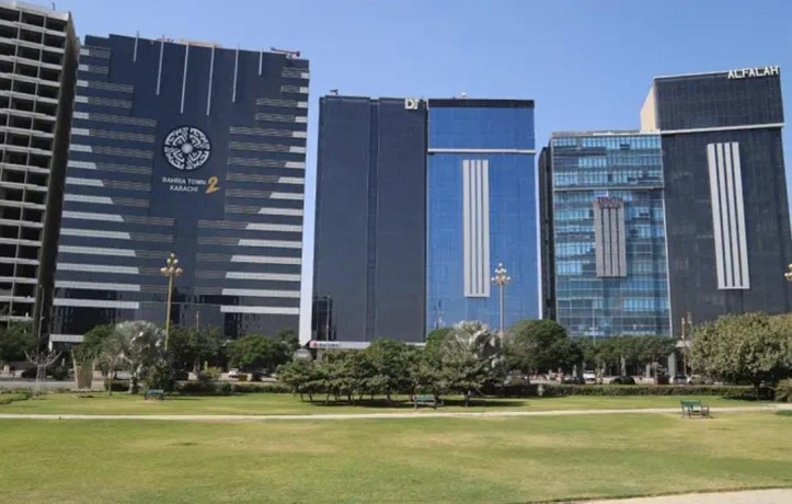 1250-sq-ft-shop-with-basement-shop-available-for-sale-in-karachi-big-0
