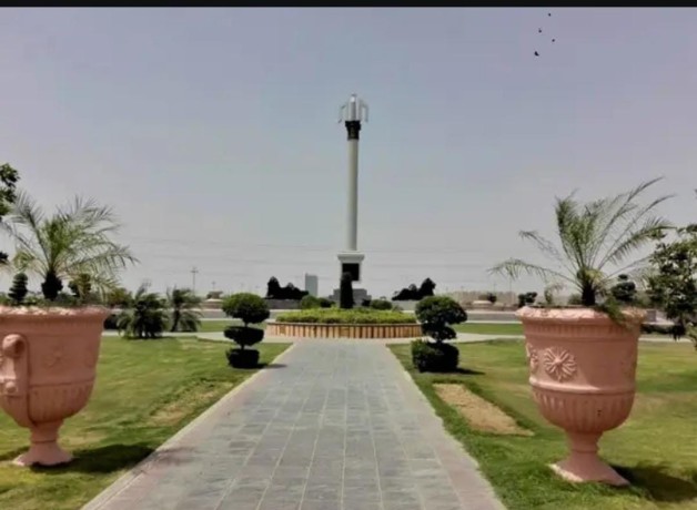 1250-sq-ft-shop-with-basement-shop-available-for-sale-in-karachi-big-1