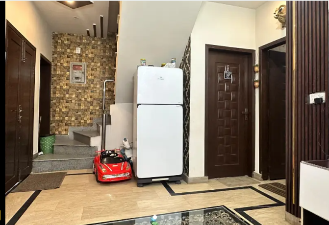 5-marla-slightly-used-house-for-sale-big-0