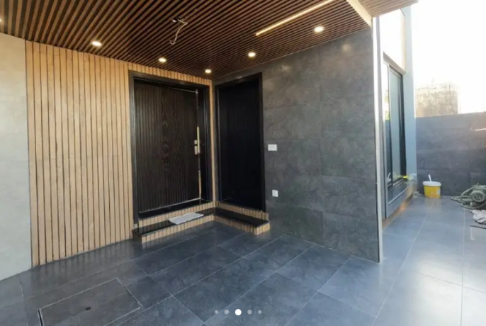 ultra-modern-design-heart-of-bahria-orchard-location-big-1