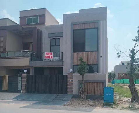 ultra-modern-design-heart-of-bahria-orchard-location-big-0