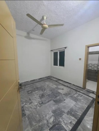 flat-for-rent-in-chaklala-scheme-rawalpindi-big-2