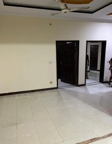 appartment-for-rent-in-chaklala-scheme-rawalpindi-big-3