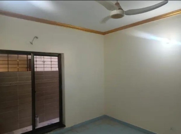 flat-for-rent-in-khayaban-e-amin-in-lahore-big-0