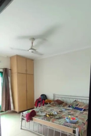 flat-for-rent-in-khayaban-e-amin-lahore-big-0