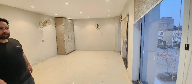 flat-for-rent-in-bahria-town-lahore-big-1