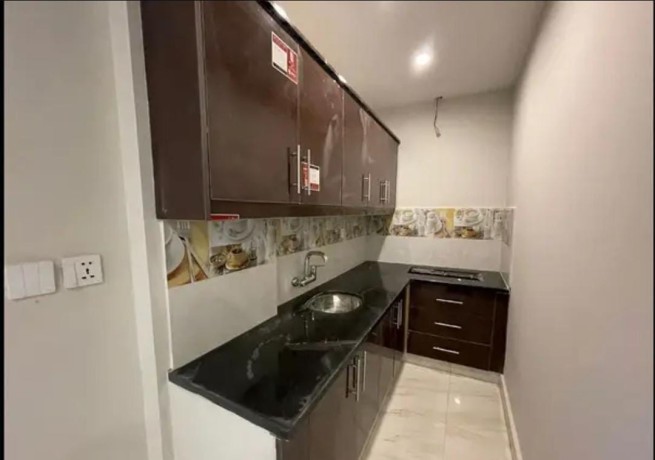 appartment-for-rent-in-bahria-town-lahore-big-3
