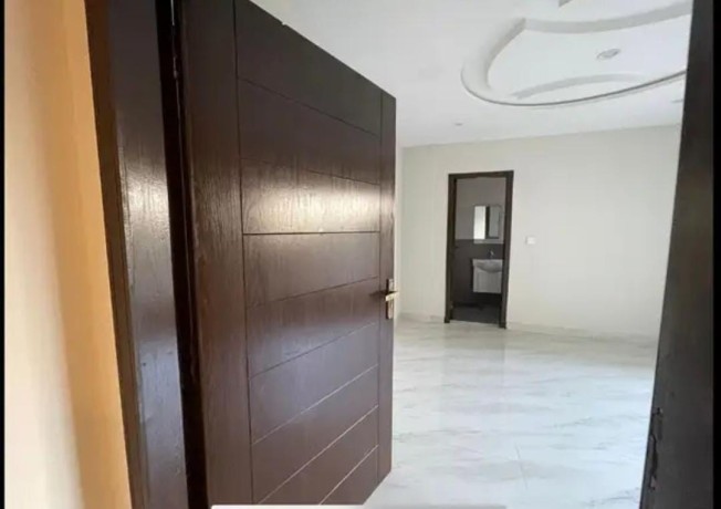 appartment-for-rent-in-bahria-town-lahore-big-4