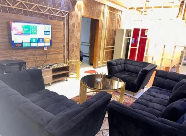 flat-for-rent-in-bahria-town-lahore-big-0