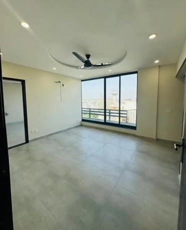 appartment-for-rent-in-bahria-town-lahore-big-3