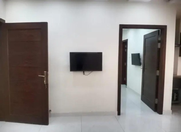 flat-for-rent-in-gulberg-lahore-big-0