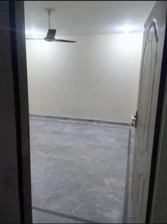 flat-for-rent-in-sunny-park-lahore-big-2