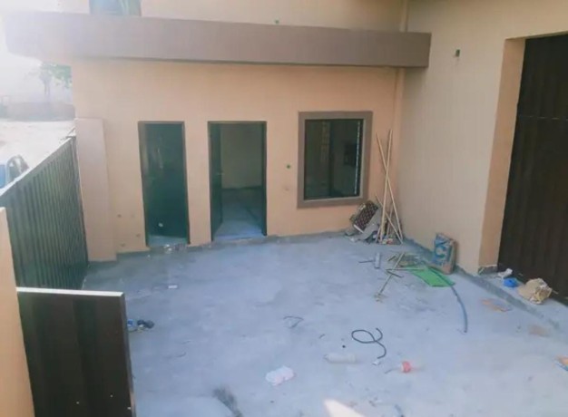 flat-for-rent-in-bahria-town-lahore-big-0