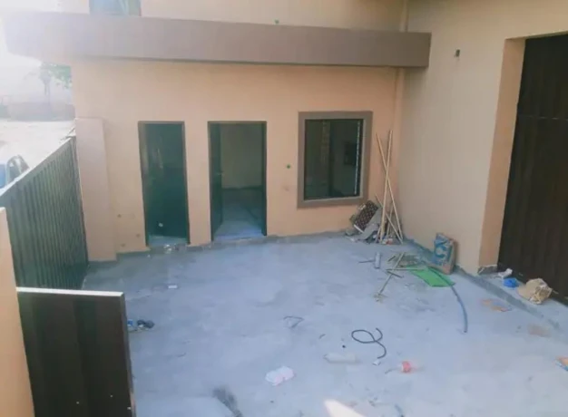 Flat For rent in Bahria Town Lahore