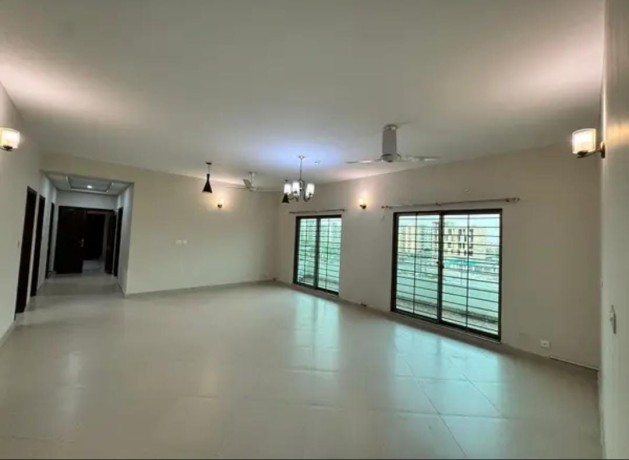 flat-for-rent-in-askari-10-lahore-big-2