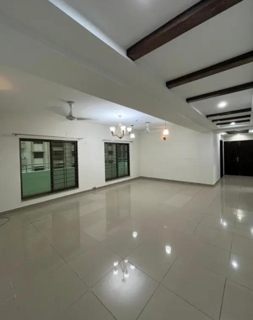 appartment-for-rent-in-askari-10-lahore-big-1