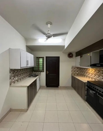 appartment-for-rent-in-askari-10-lahore-big-3