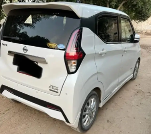 nissan-dayz-highway-star-2019-big-2