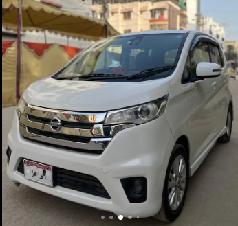 nissan-dayz-highway-star-model-2015-reg-2019-pearl-white-big-1