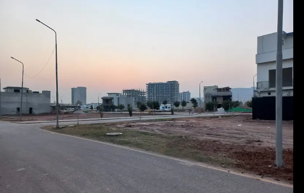 5-marla-2650-plot-in-h-block-park-view-city-islamabad-for-sale-big-1