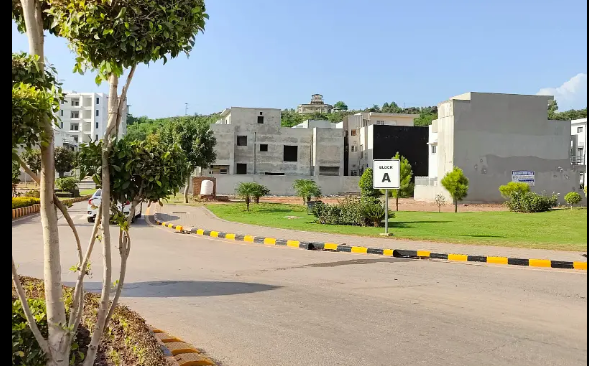5-marla-possesionable-plot-for-sale-big-2