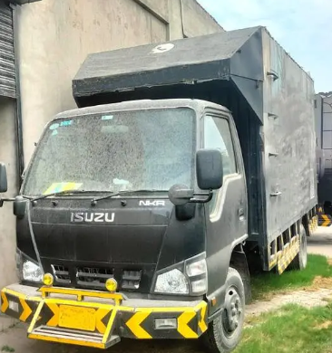 isuzu-truck-nkr-14-feet-for-sale-including-container-body-big-0