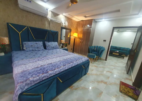 one-bed-apartment-for-rent-per-day-and-short-stay-avil-in-bahria-town-lahore-big-0