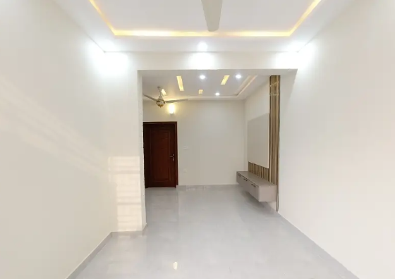 5-marla-house-available-for-sale-in-faisal-town-phase-1-of-block-c-islamabad-pakistan-big-3