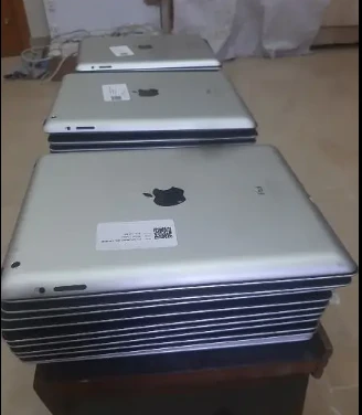 Apple ipad 4/4th gen USA stock price challenge to all pakistan HD Ele