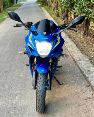 suzuki-gixxer-150-2022-only-1950kms-driven-only-1010-brand-new-big-1