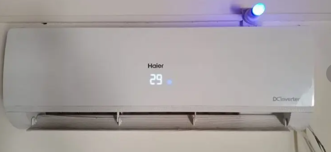 Haier ac dc inverter 1.5 ton heat and cool my WhatsApp 03286566388