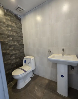 4-marla-commercial-office-for-rent-in-dha-phase-6-lahore-big-3