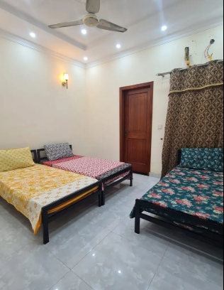 the-royal-group-of-hostels-big-0