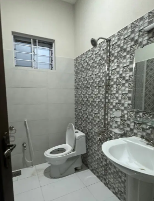 12-marla-ground-floor-portion-available-for-rent-in-media-town-big-2