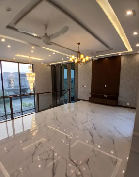 one-kanal-upper-portion-available-for-rent-in-dha-phase-7-big-0